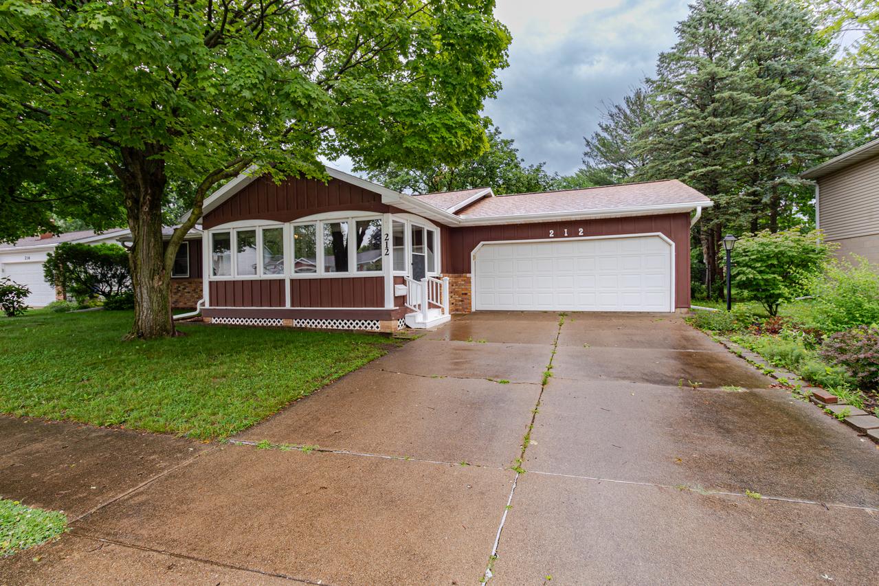 212 N Hazel St., Chillicothe, IL 61523