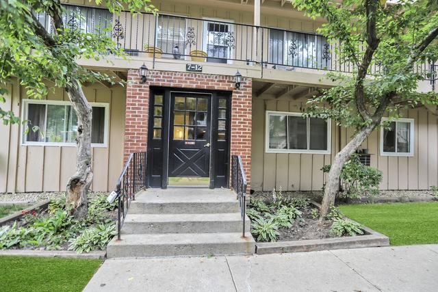 2408 Algonquin Rd. #12, Rolling Meadows, IL 60008