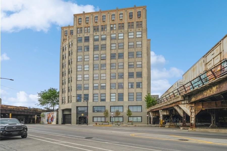 1550 S Blue Island Ave. #305, Chicago, IL 60608