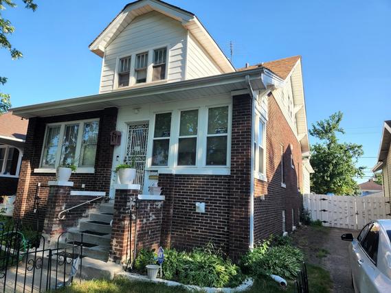 237 157th St., Calumet City, IL 60409