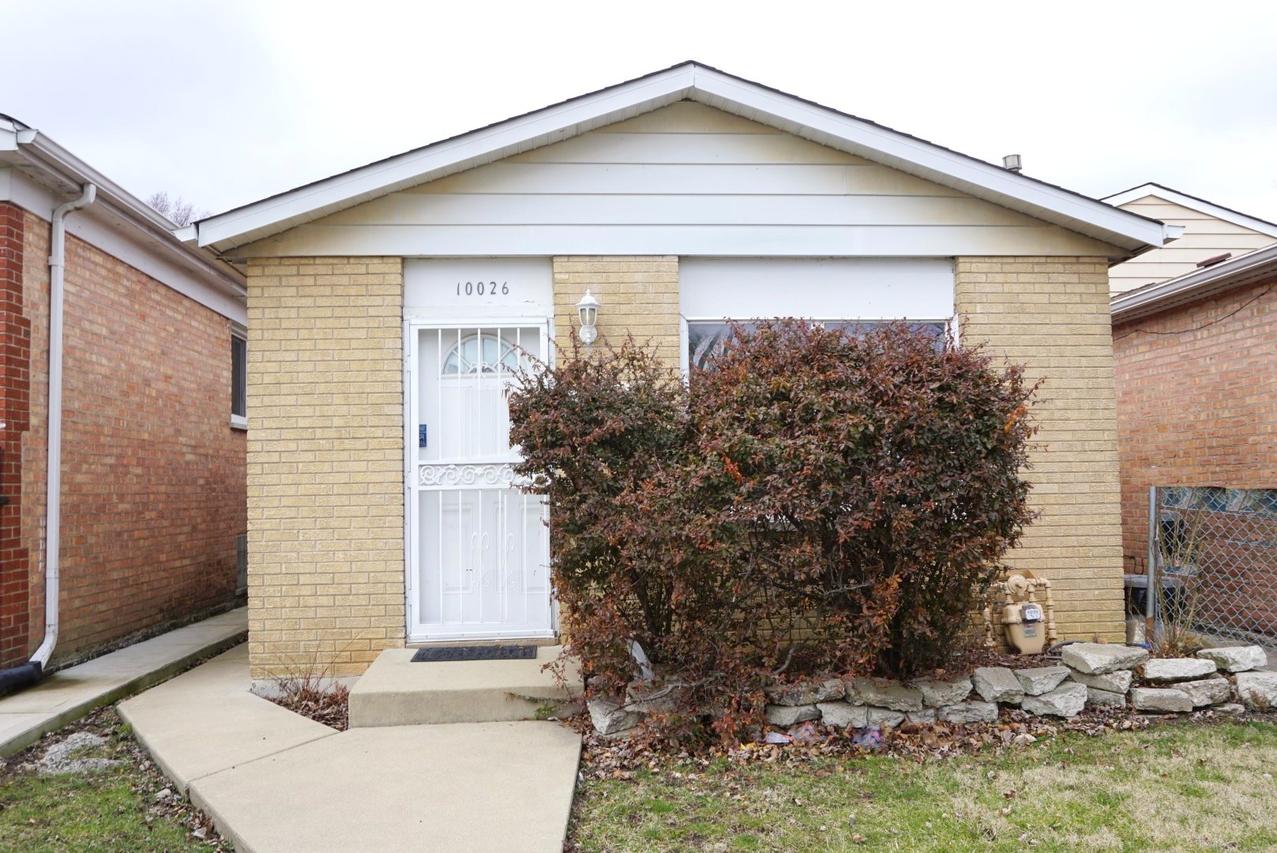 10026 S Aberdeen St., Chicago, IL 60643