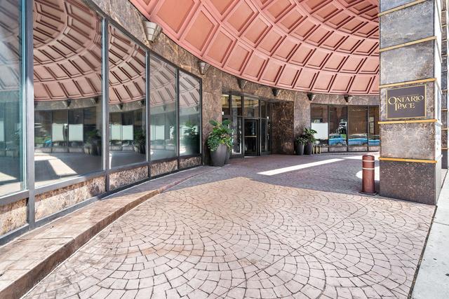 10 E Ontario St. #5004, Chicago, IL 60611
