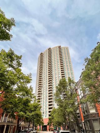 501 N Clinton St. #1503, Chicago, IL 60654