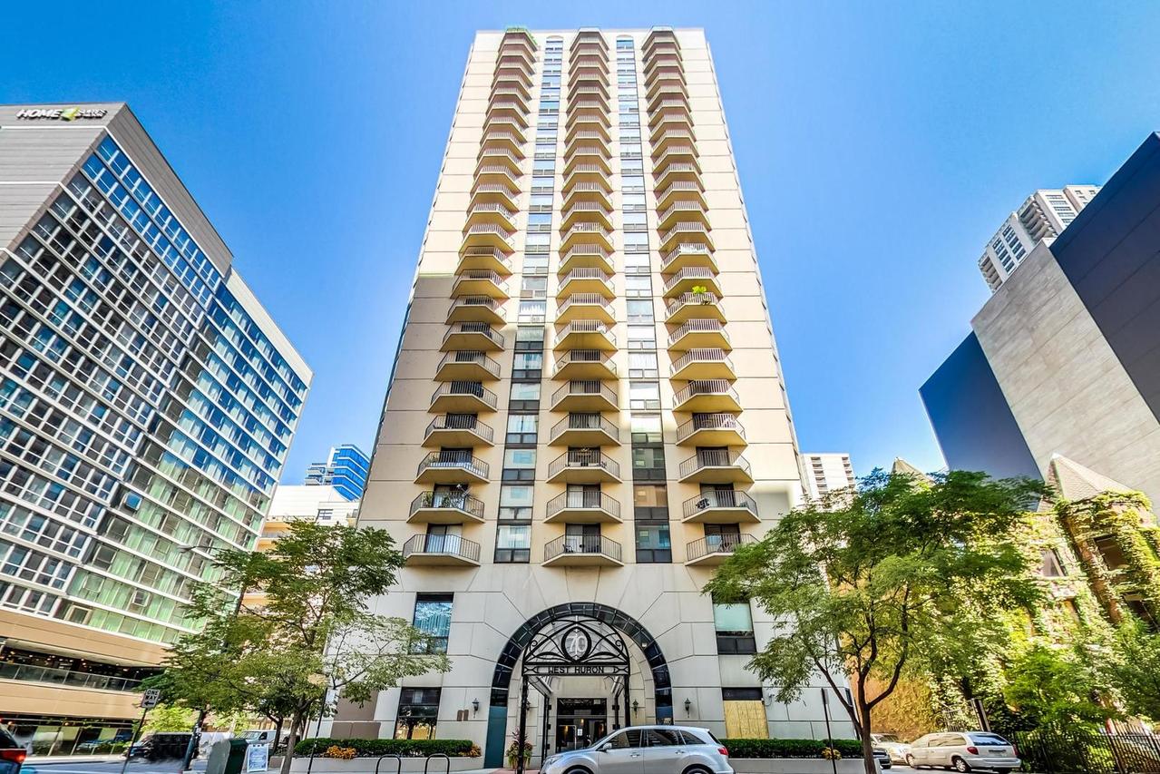 70 W Huron St. #2208, Chicago, IL 60654