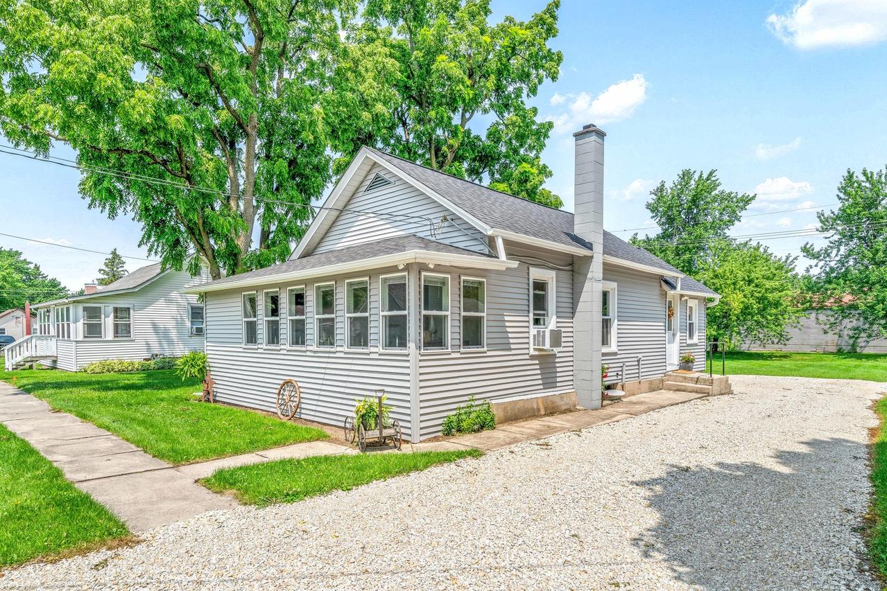 410 Clark St., Paw Paw, IL 61353