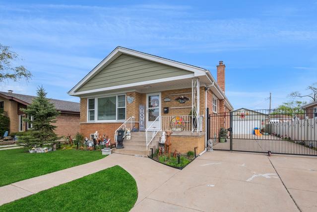 9341 Major Ave., Oak Lawn, IL 60453