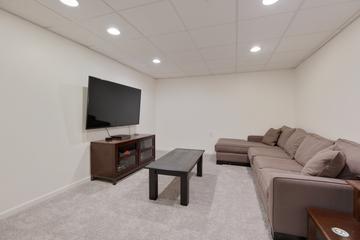1222 Cortland Ln., Wauconda, IL 60084