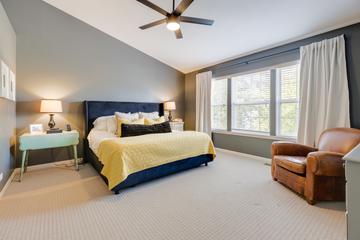 1222 Cortland Ln., Wauconda, IL 60084