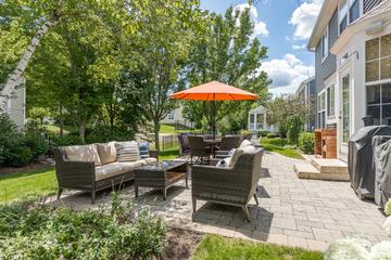 1222 Cortland Ln., Wauconda, IL 60084
