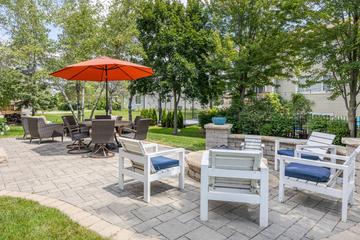 1222 Cortland Ln., Wauconda, IL 60084