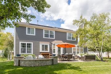1222 Cortland Ln., Wauconda, IL 60084