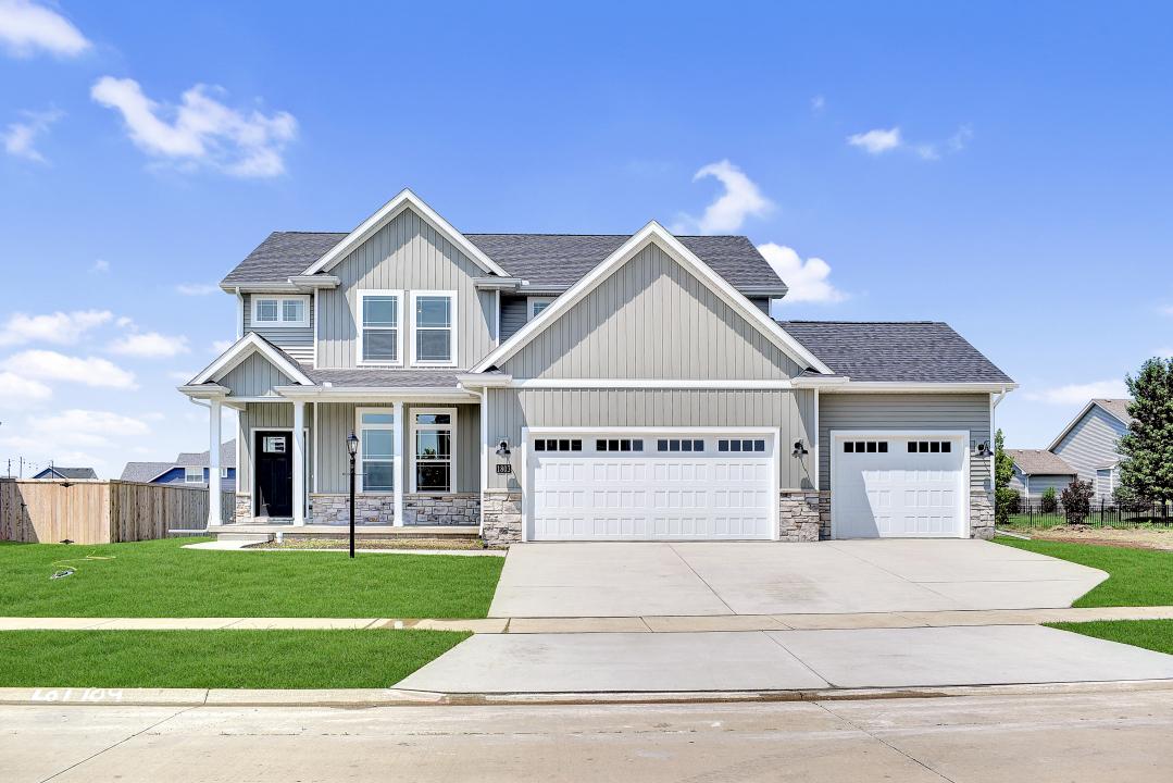 1803 Littlefield Ln., Mahomet, IL 61853