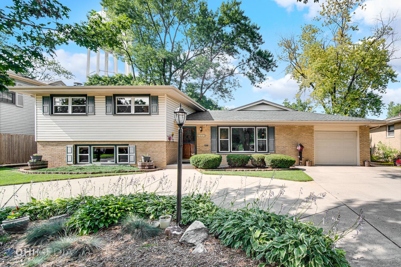 1224 Birch Rd., Homewood, IL 60430