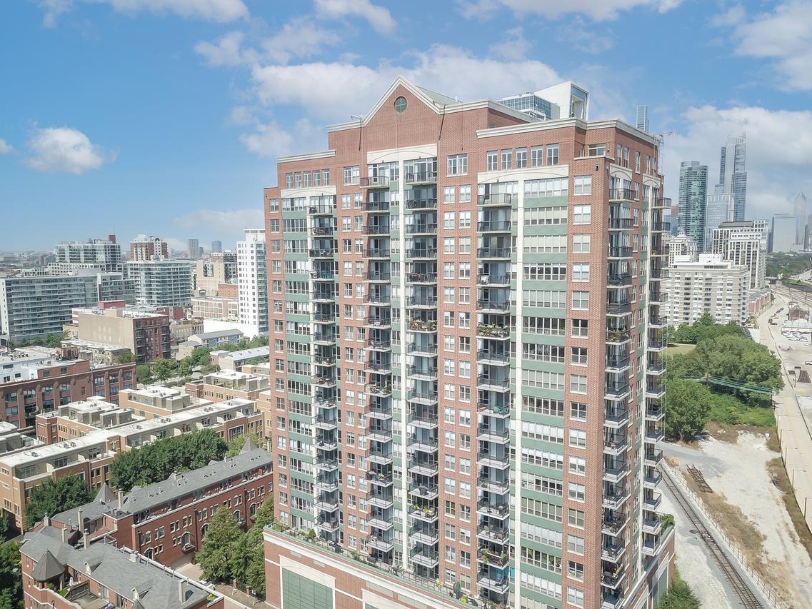 1717 S Prairie Ave. #1009, Chicago, IL 60616