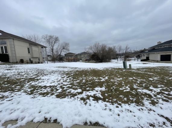1176 Mystic Cove Dr., Antioch, IL 60002