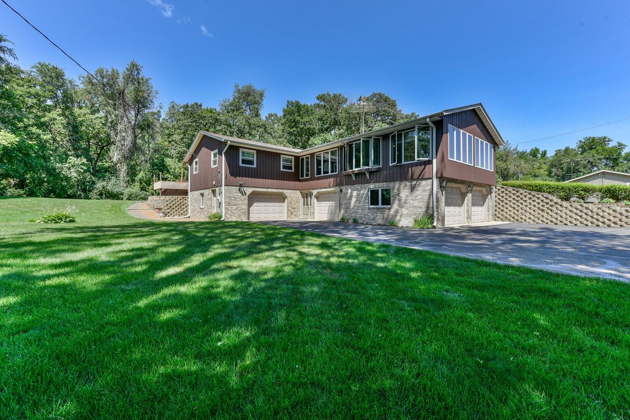 4713 W Wonder Lake Dr., Wonder Lake, IL 60097