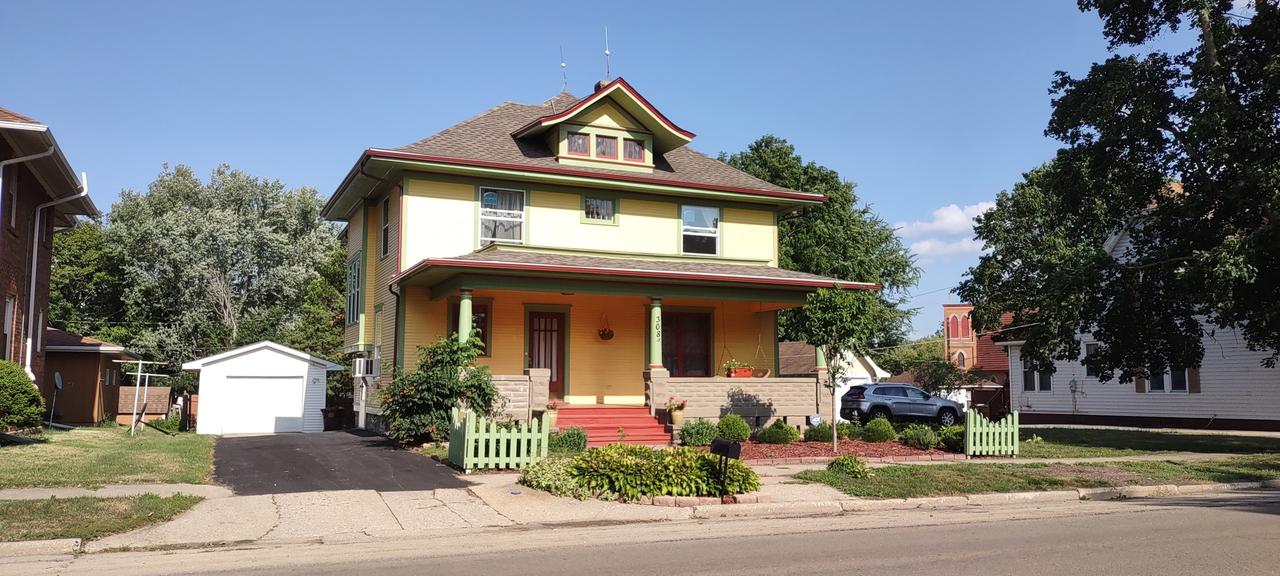 308 N Division Ave., Polo, IL 61064