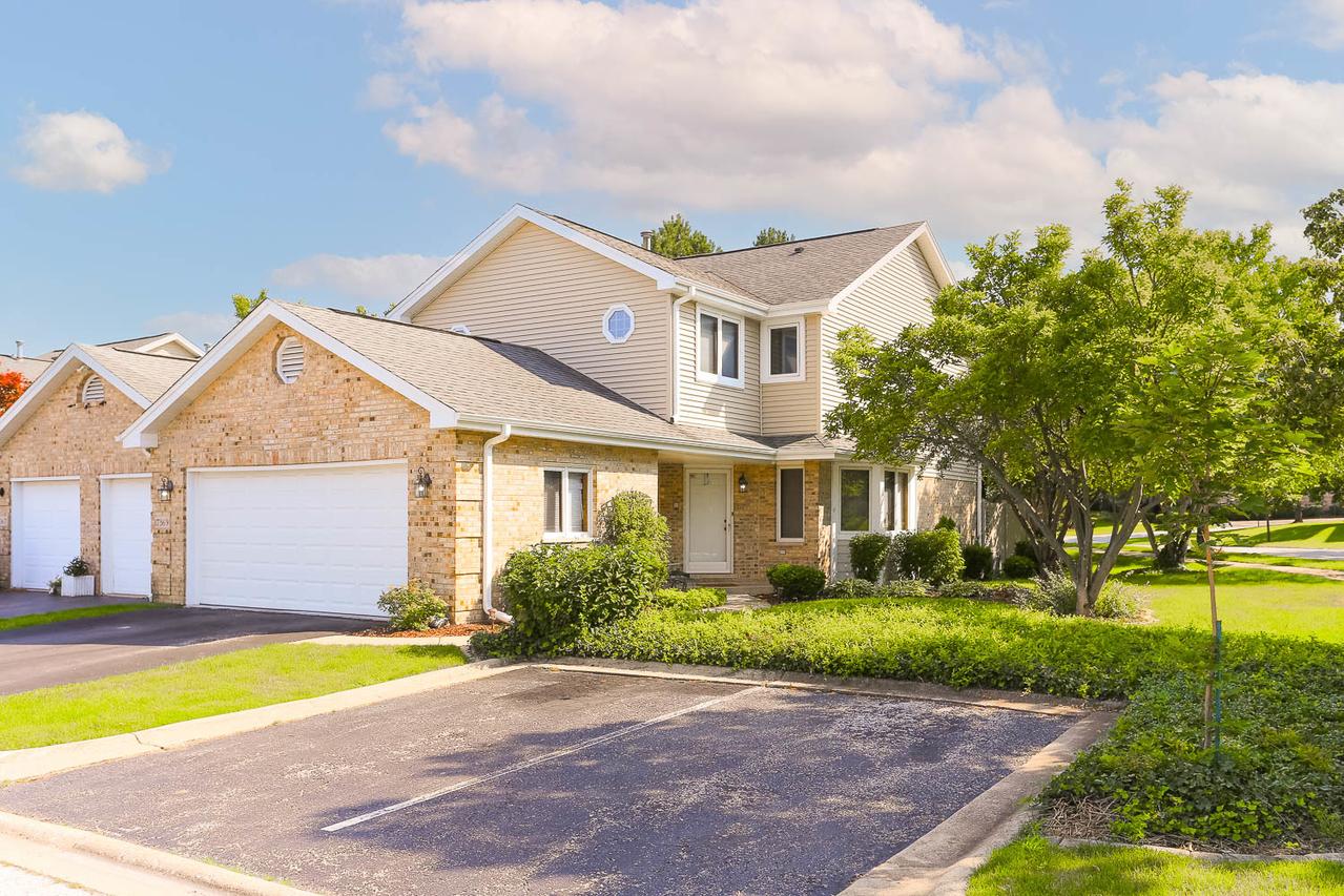 17369 Brook Crossing Ct., Orland Park, IL 60467