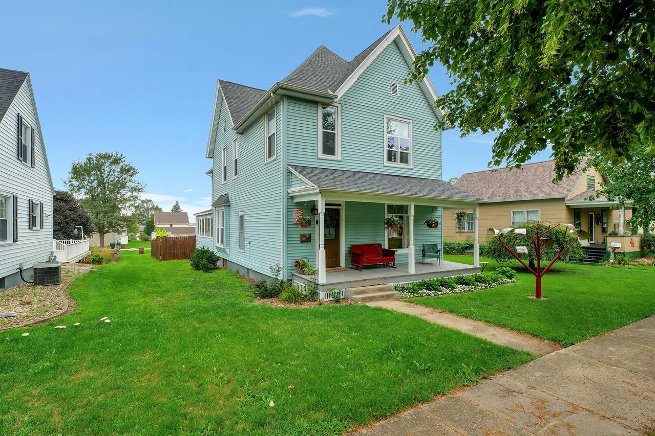 407 N Sangamon Ave., Gibson City, IL 60936