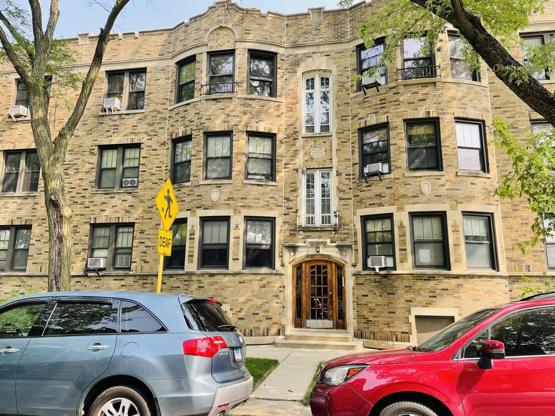 2416 W Thorndale Ave. #2, Chicago, IL 60659