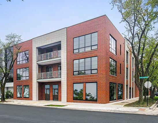 6246 N Pulaski Rd. #303, Chicago, IL 60646