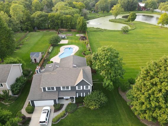 1219 Leverenz Rd., Naperville, IL 60564