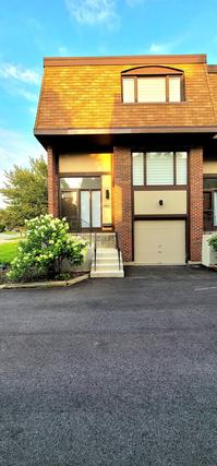 1505 Topp Ln. #A, Glenview, IL 60025
