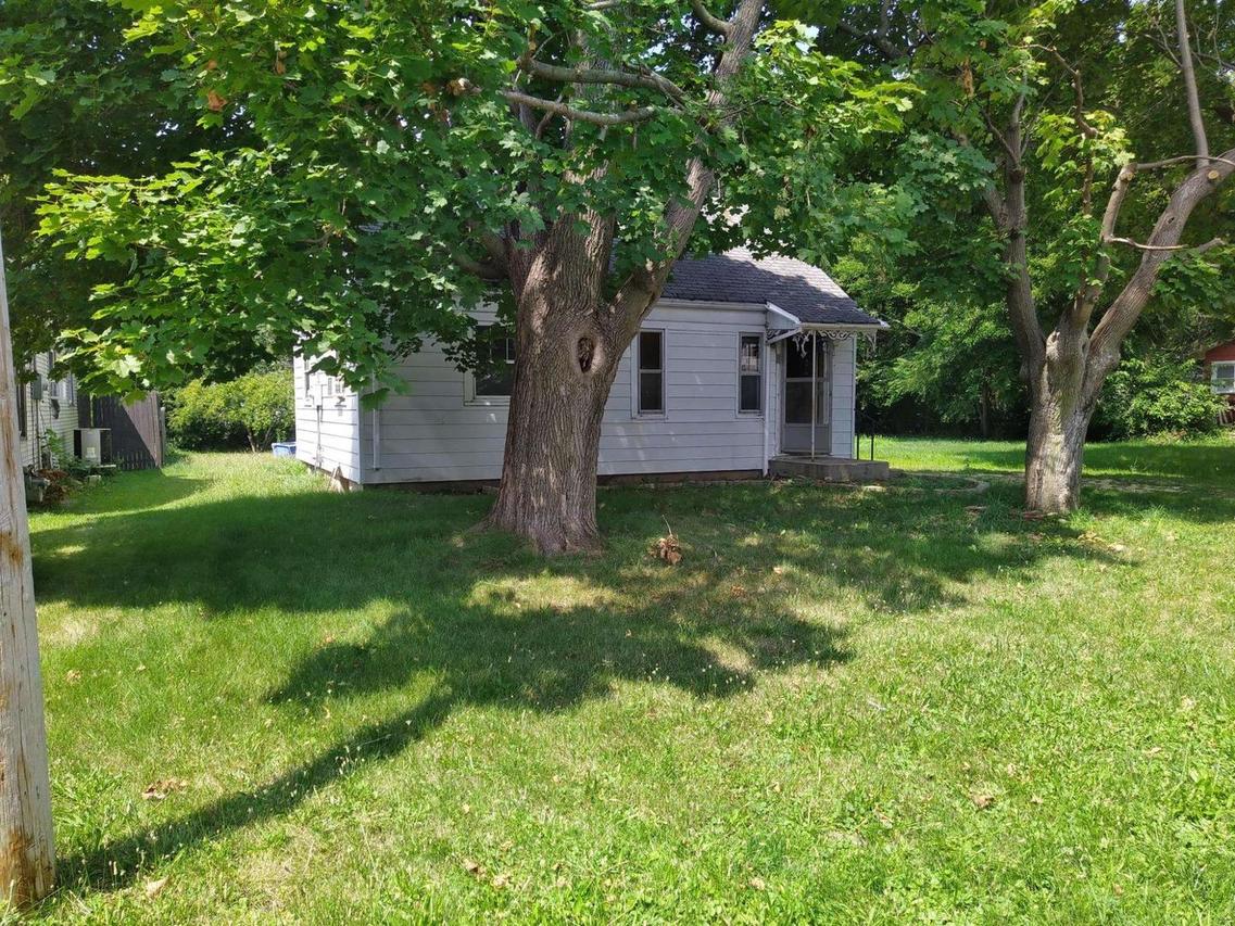416 Monroe St., Rockford, IL 61101
