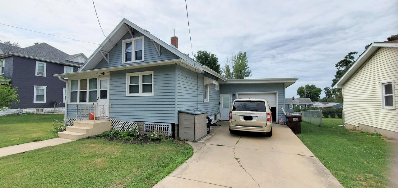 303 W Lincoln St., Mount Morris, IL 61054