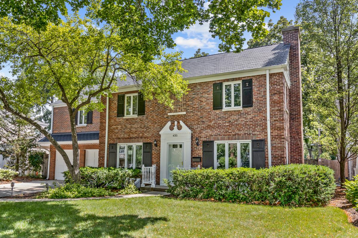 435 S Lincoln Ln., Arlington Heights, IL 60005