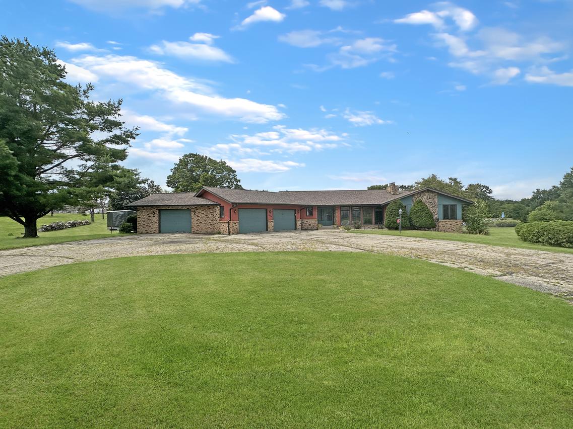 7268 Vista Dr., Stillman Valley, IL 61084