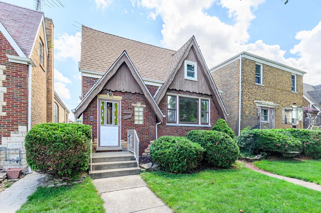 3723 Euclid Ave., Berwyn, IL 60402