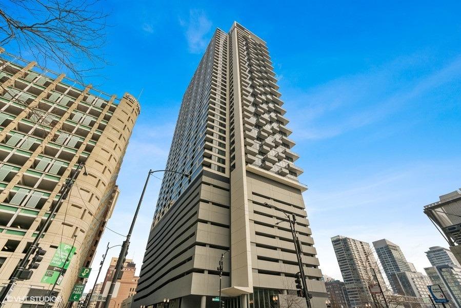 235 W Van Buren St. #P564, Chicago, IL 60607