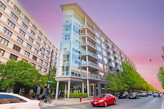 845 N Kingsbury St. #513, Chicago, IL 60610
