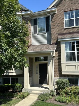 2851 Henley Ln., Naperville, IL 60540