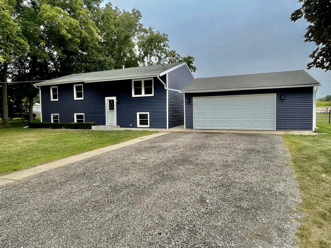 512 E North St., Durand, IL 61024