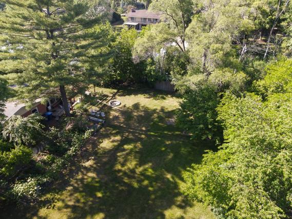Cranshire Ct., Deerfield, IL 60015
