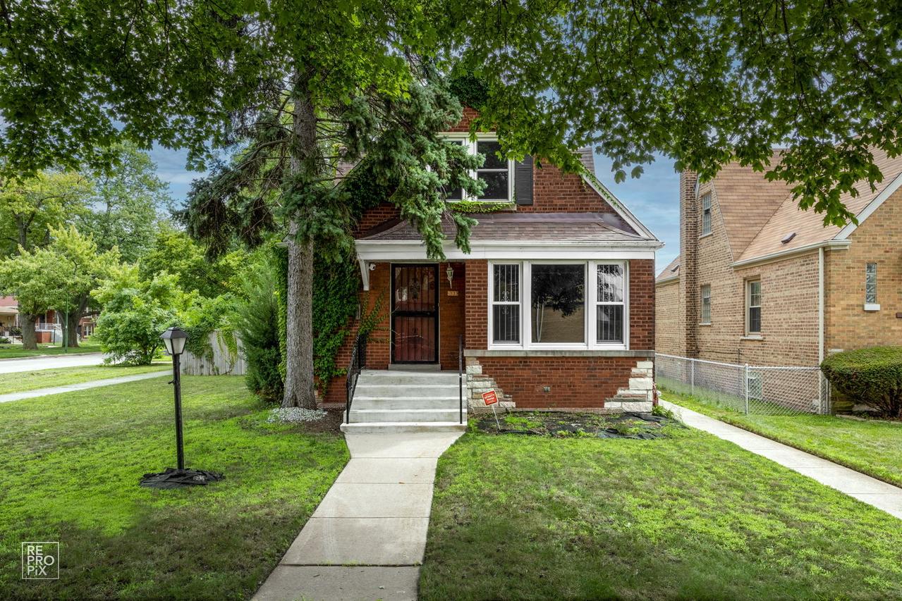 331 E 82nd St., Chicago, IL 60619
