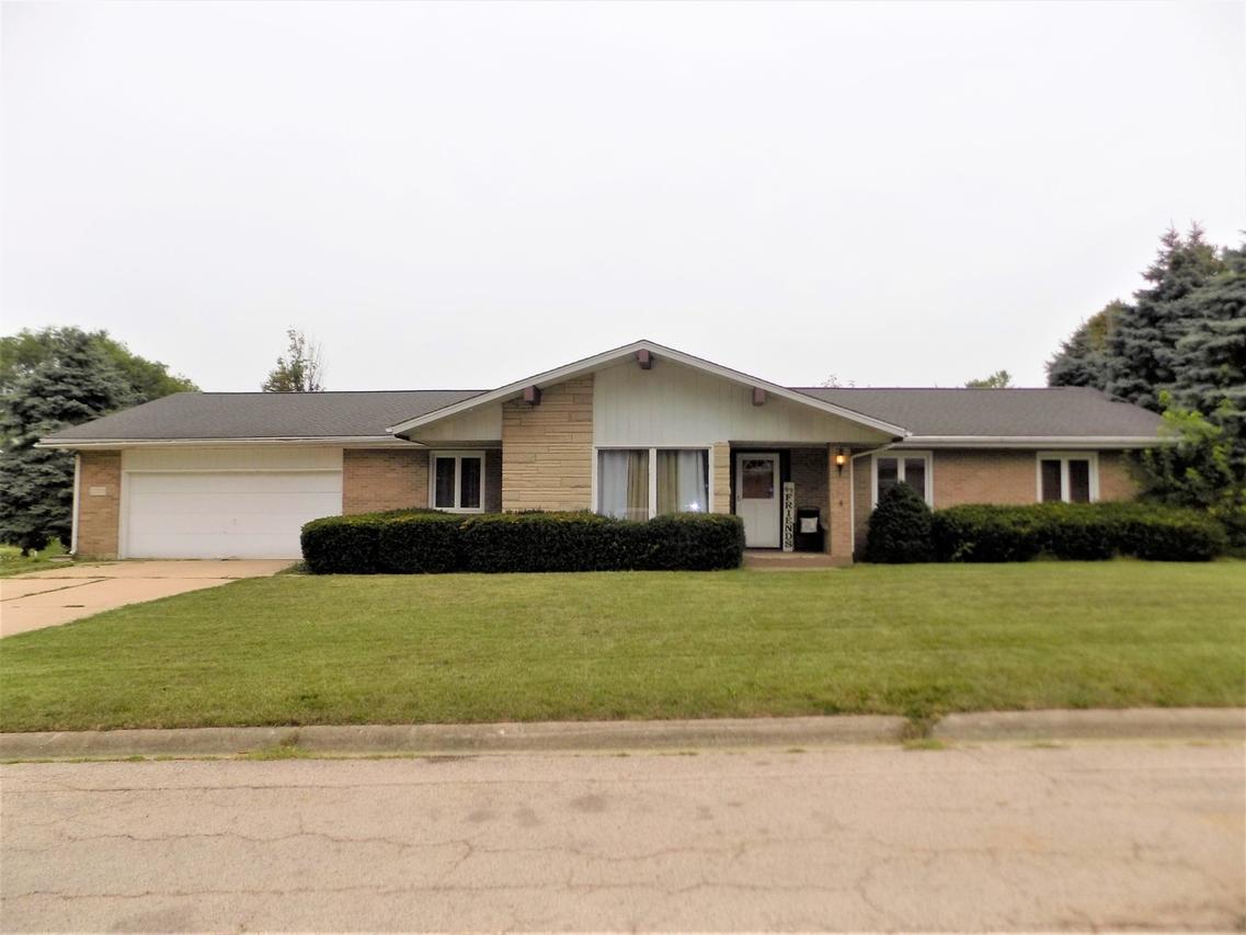 2760 Crestdale Cir., Rockford, IL 61114