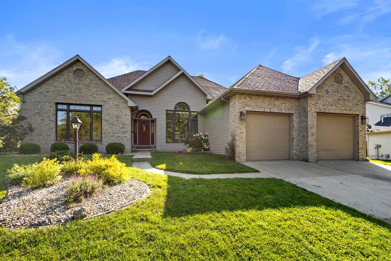 502 S Jeffery Dr., Mahomet, IL 61853