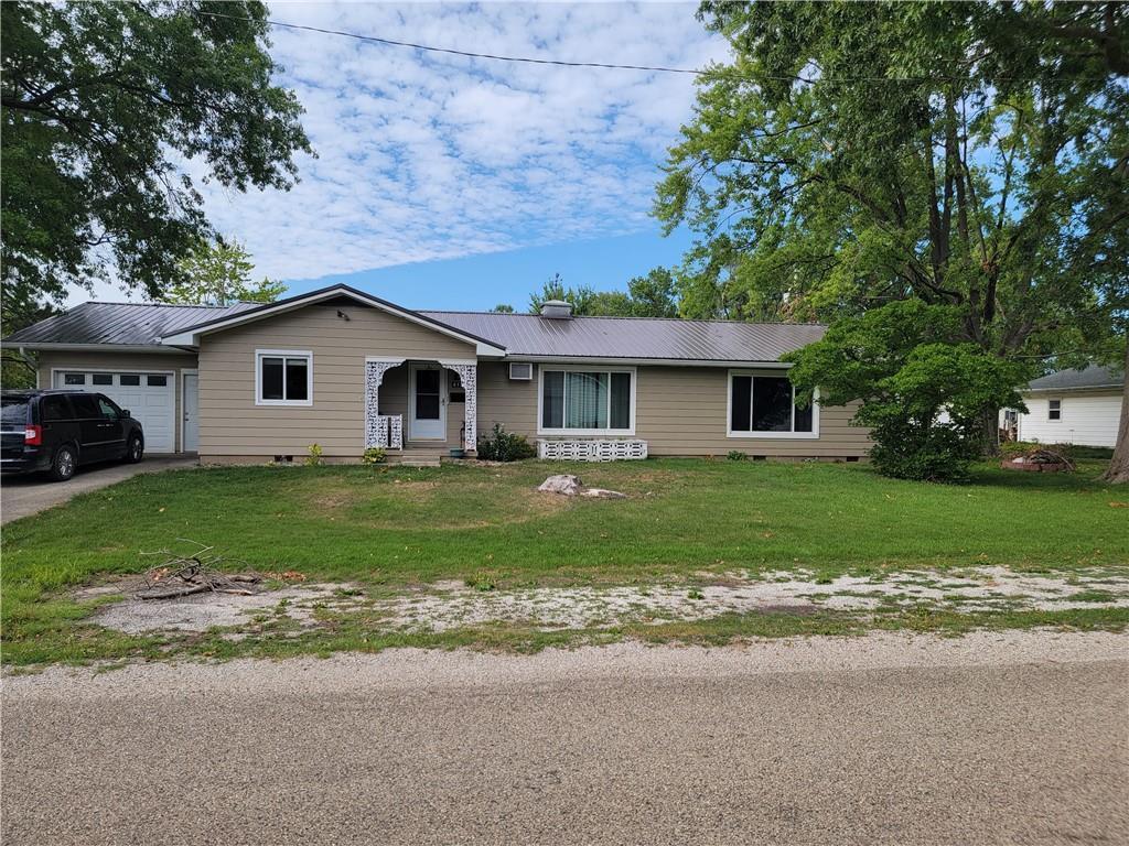 413 W North 8th St., Shelbyville, IL 62565