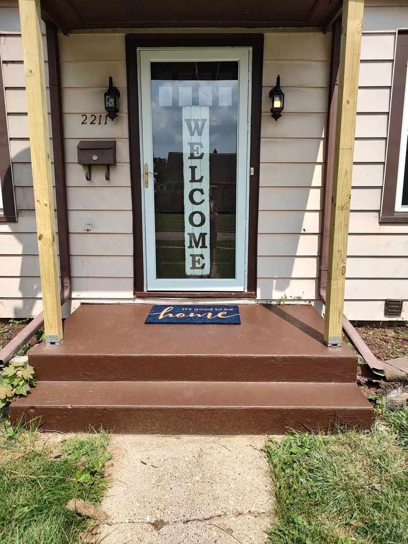 2211 Lawndale Ave., Rockford, IL 61103