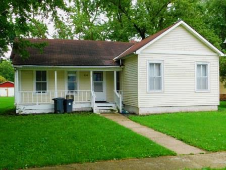 118 W Peoria St., Piper City, IL 60959