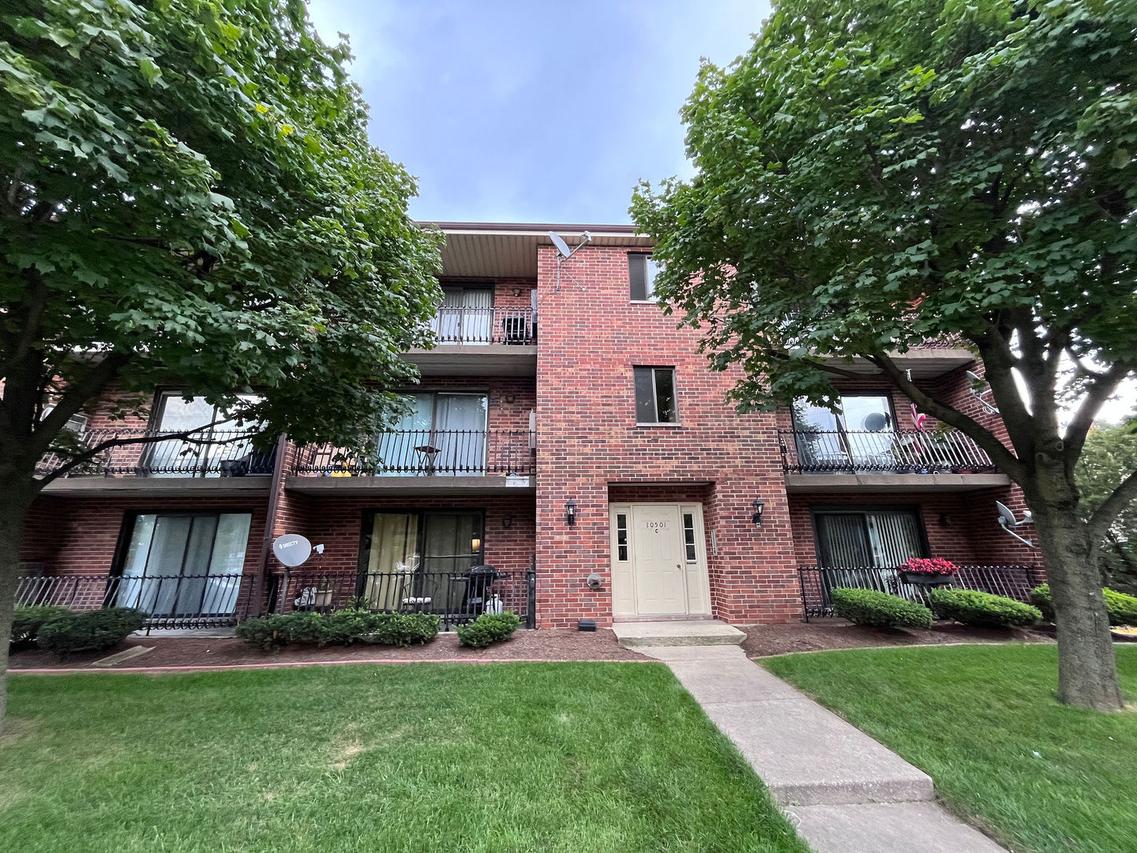 10501 S Highland Ave. #306C, Worth, IL 60482