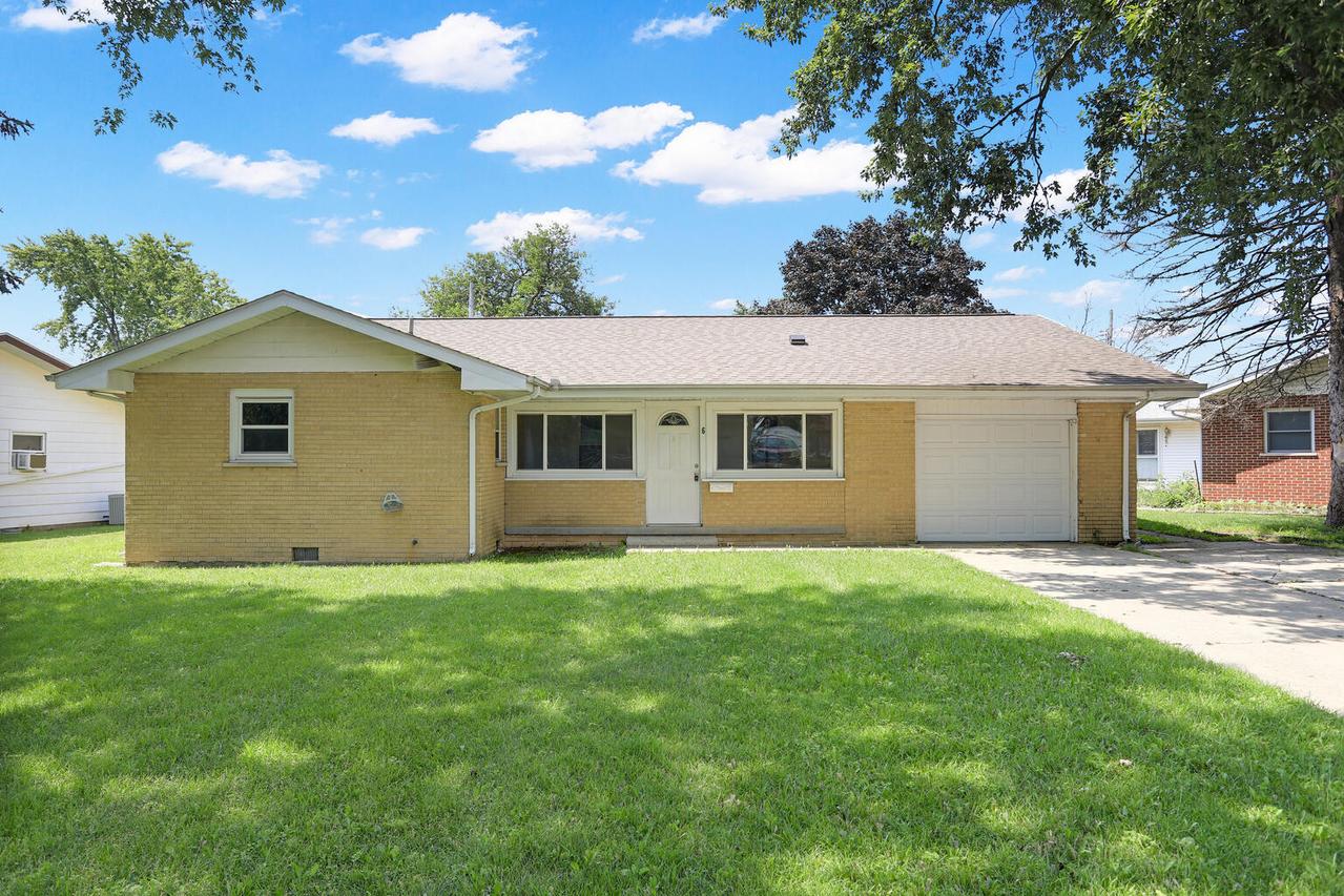 6 Lane Dr., Paxton, IL 60957