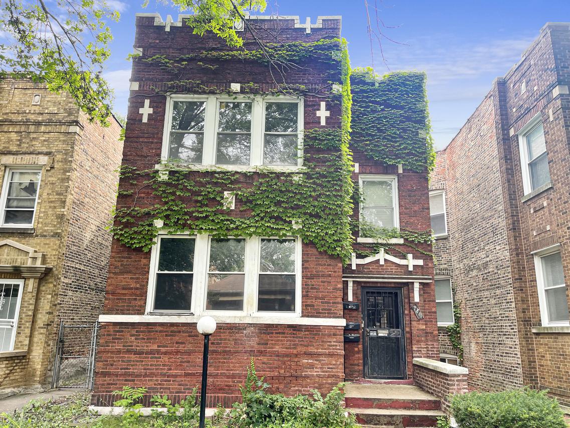 7811 S Evans Ave., Chicago, IL 60619