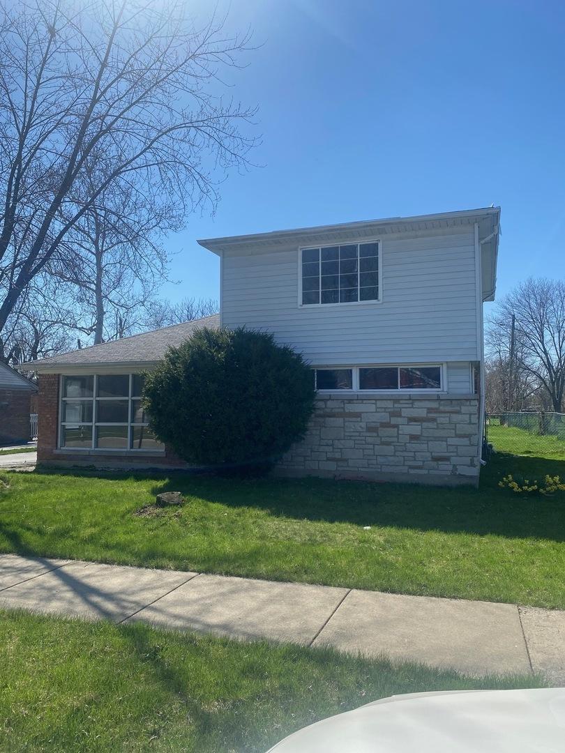 226 S Orchard Dr., Park Forest, IL 60466