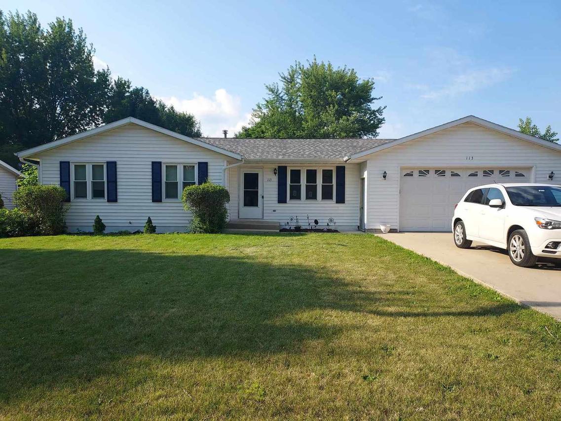 113 Roy Ave., Rochelle, IL 61068