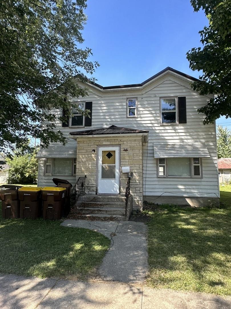 318 W Elk St., Freeport, IL 61032