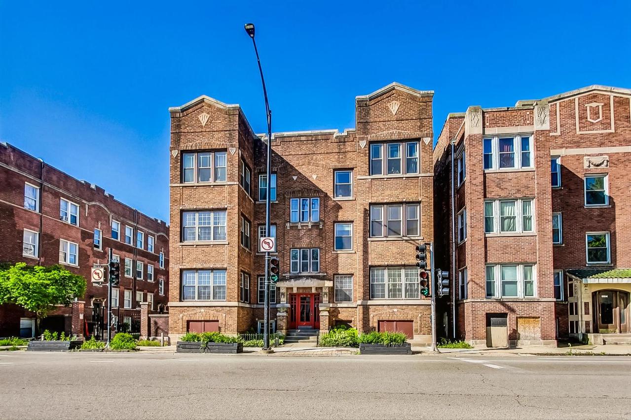 5676 N Ridge Ave. #2N, Chicago, IL 60660